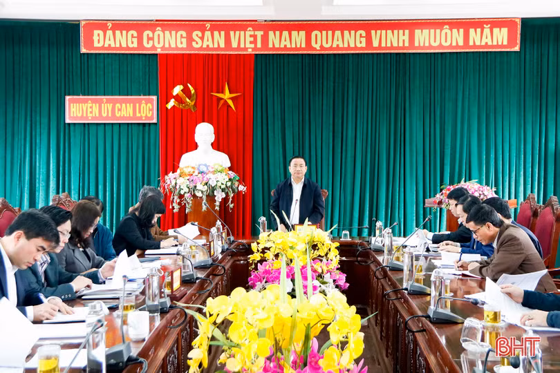 Báo cáo chính trị trình đại hội Đảng cần toàn diện, khách quan và thể hiện rõ định hướng phát triển