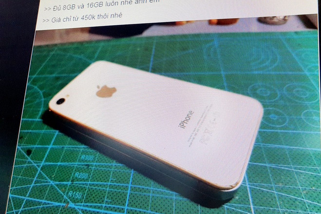 iPhone 4S qua sử dụng đang được chào bán giá từ 450.000 đồng. iPhone 4S chào bán giá 450.000 đồng tại Việt Nam