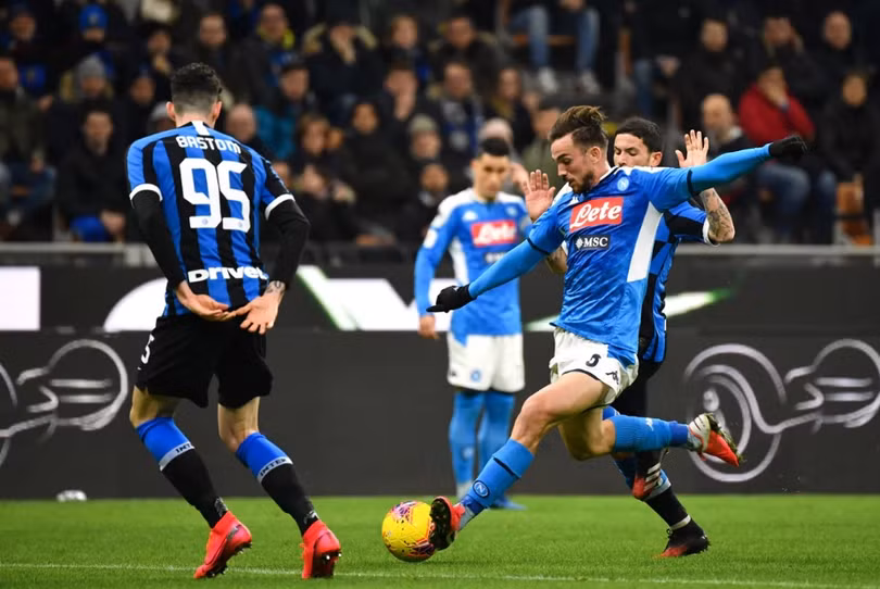 Lukaku bị “bắt chết”, Inter bại trận trên sân nhà