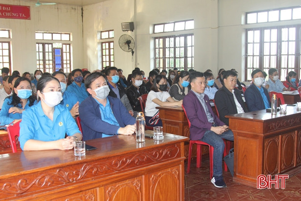 Trang bị kiến thức phòng dịch Covid-19 cho công nhân KKT Vũng Áng