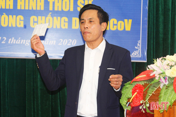 Phụ nữ Hà Tĩnh học cách phòng chống dịch Covid-19