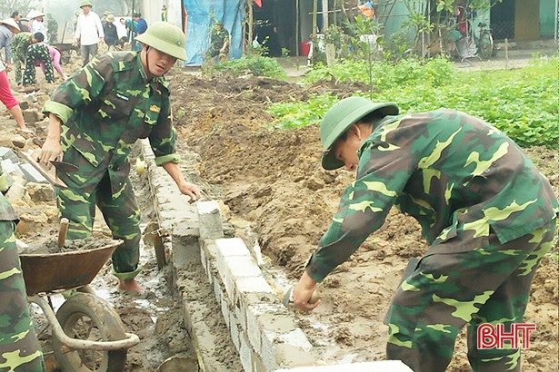 Hơn 600 người ra quân xây dựng NTM kiểu mẫu ở Thạch Châu