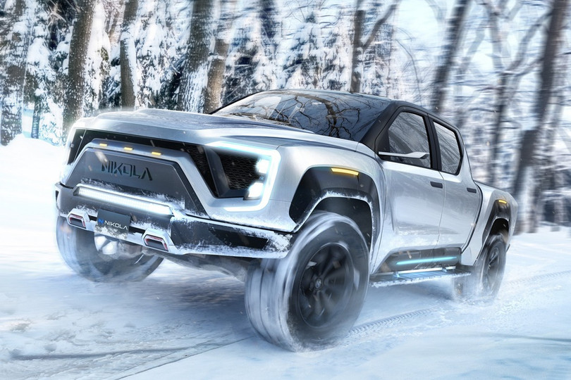 Bán tải điện tăng tốc ngang siêu xe, đe dọa Tesla Cybertruck