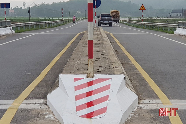 Ngành chức năng khắc phục những bất cập ở cầu Soong và Bàu Tác