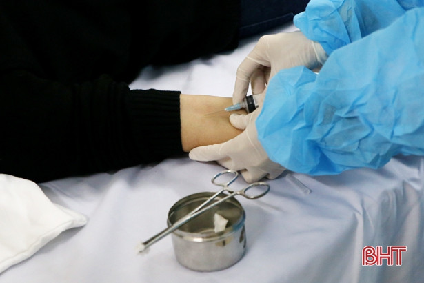 Bệnh viện Đa khoa Hà Tĩnh diễn tập phòng chống dịch viêm phổi cấp 