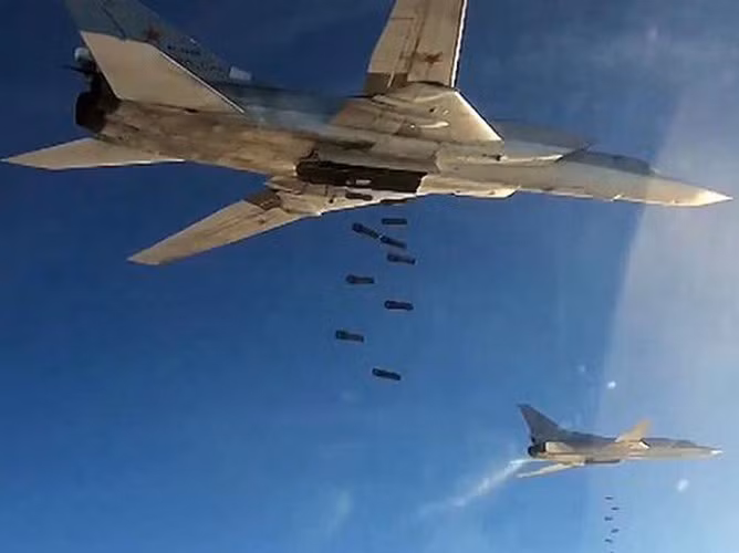 Máy bay ném bom chiến lược Nga tham gia tấn công Idlib