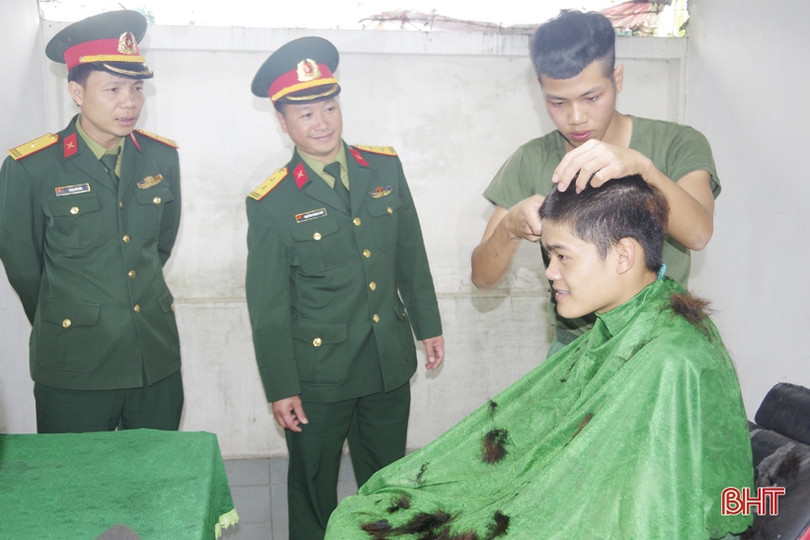 Tân binh Hà Tĩnh những ngày đầu quân ngũ