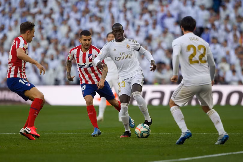 Vòng 24 La Liga: Cơ hội cho Real, thử thách cho Barca