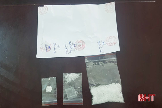 Bắt đối tượng từ Hồng Lĩnh vào Can Lộc bán ma túy cho các con nghiện