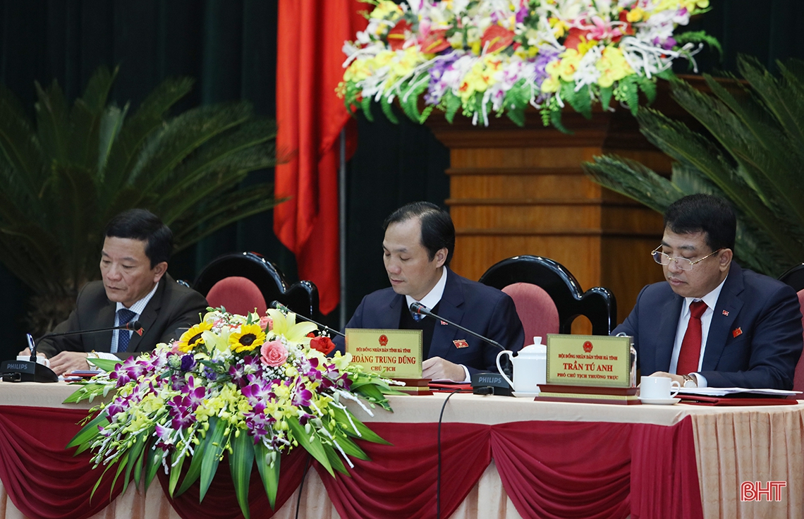 HĐND tỉnh Hà Tĩnh: Chất vấn, trả lời chất vấn những vấn đề đại biểu, cử tri quan tâm