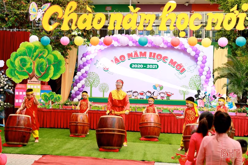 Gần 700 bé mầm non Trí Đức hân hoan chào năm học mới