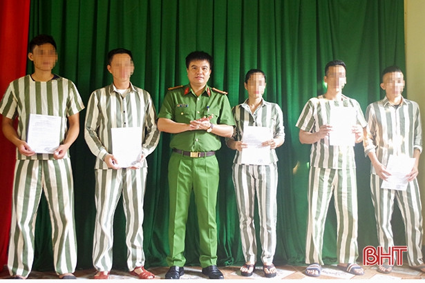 Giảm án, tha tù trước thời hạn cho 319 phạm nhân thụ án tại Hà Tĩnh