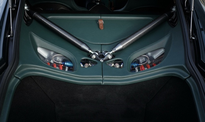 Siêu xe đặc biệt Aston Martin Victor mạnh 836 mã lực