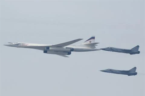 Tu-160 là máy bay mạnh nhất thế giới