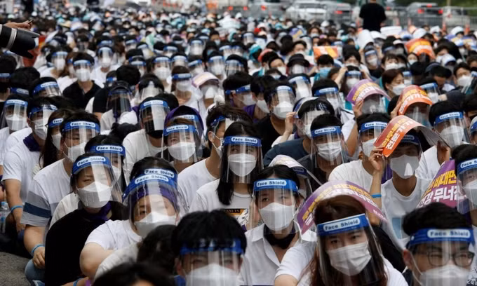 Bác sĩ Hàn Quốc đồng ý trở lại làm việc sau 2 tuần đình công