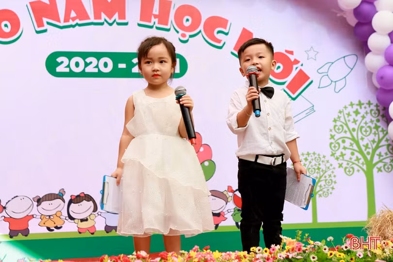 Gần 700 bé mầm non Trí Đức hân hoan chào năm học mới