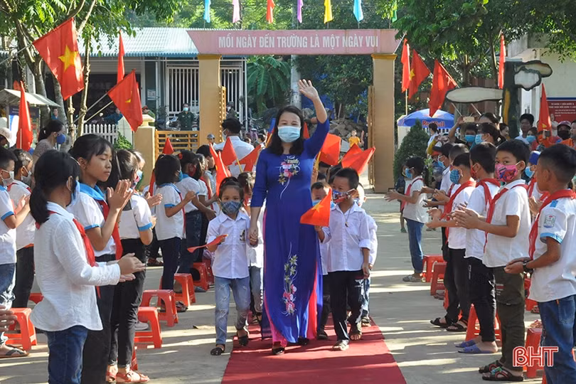 Sáng nay, 668 trường học ở Hà Tĩnh khai giảng năm học mới