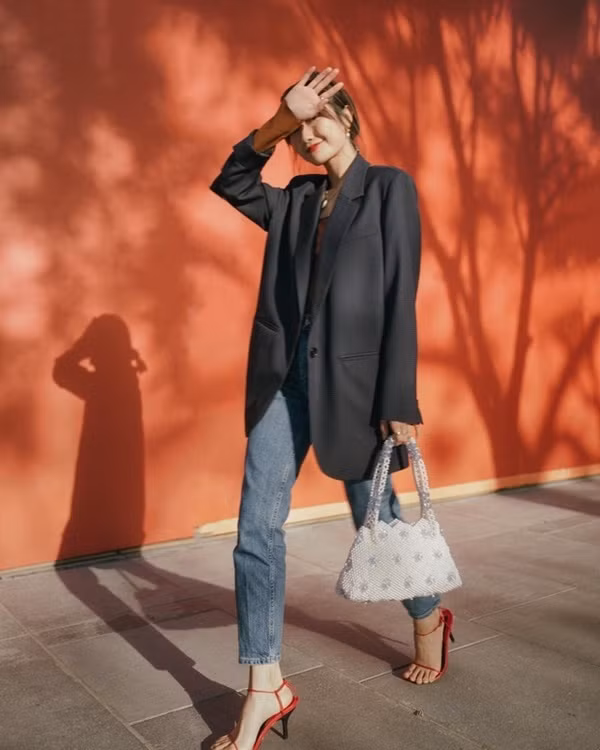 Mặc đẹp với 3 món đồ kinh điển của mùa thu