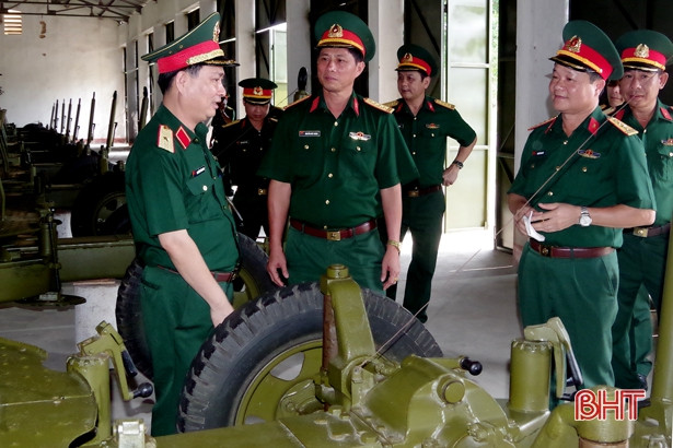 Thiếu tướng Nguyễn Văn Man đánh giá cao việc thực hiện nhiệm vụ quân sự - quốc phòng ở Hà Tĩnh