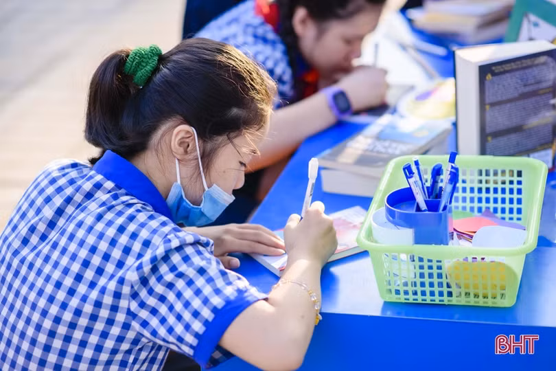 Học sinh trường Albert Einstein gửi gắm điều ước năm học mới