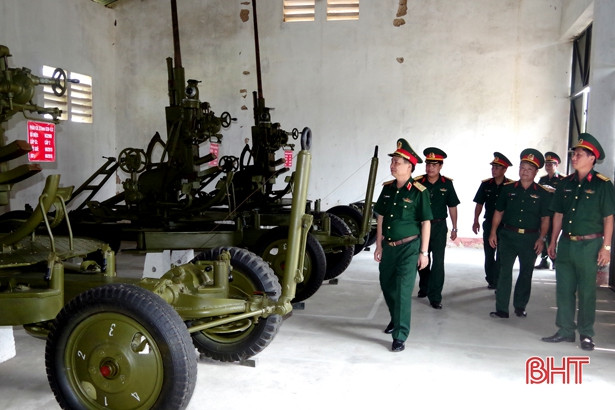 Thiếu tướng Nguyễn Văn Man đánh giá cao việc thực hiện nhiệm vụ quân sự - quốc phòng ở Hà Tĩnh