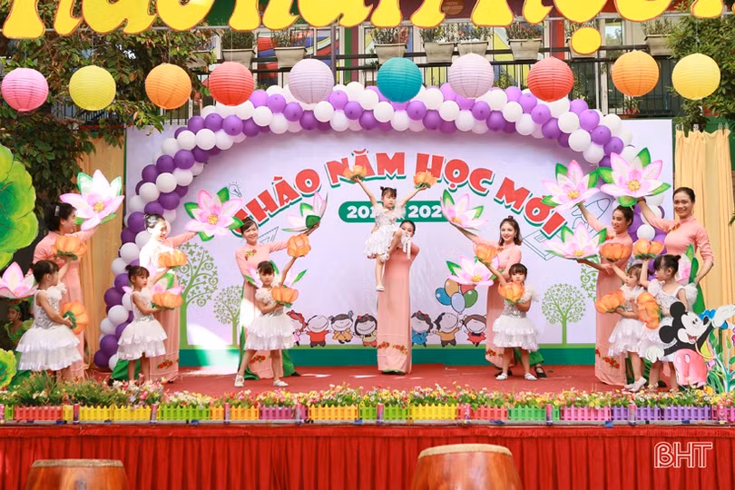 Gần 700 bé mầm non Trí Đức hân hoan chào năm học mới