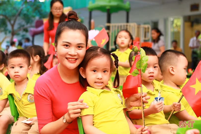 Gần 700 bé mầm non Trí Đức hân hoan chào năm học mới