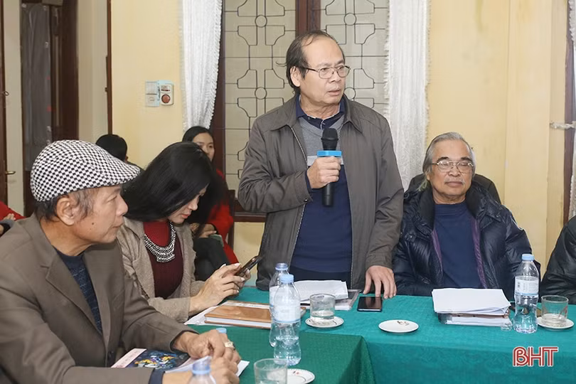 Đoàn kết, thống nhất, đóng góp tích cực vào sự phát triển văn học nghệ thuật 