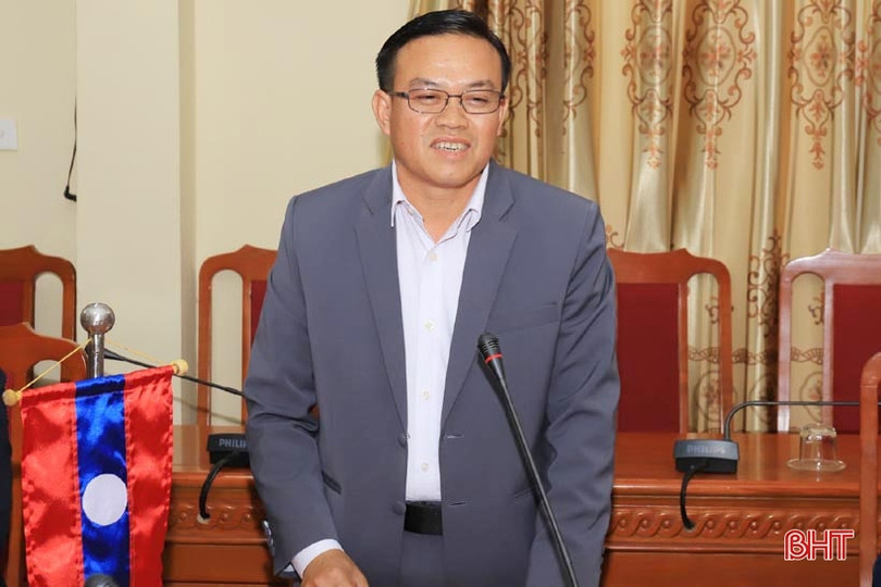 Tiếp tục vun đắp tình đoàn kết giữa các huyện Khăm Cợt, Xay Cham Pon và Hương Sơn