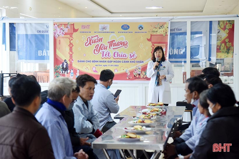 “Xuân yêu thương - Tết chia sẻ” đến với bệnh nhân gặp hoàn cảnh khó khăn ở Hà Tĩnh