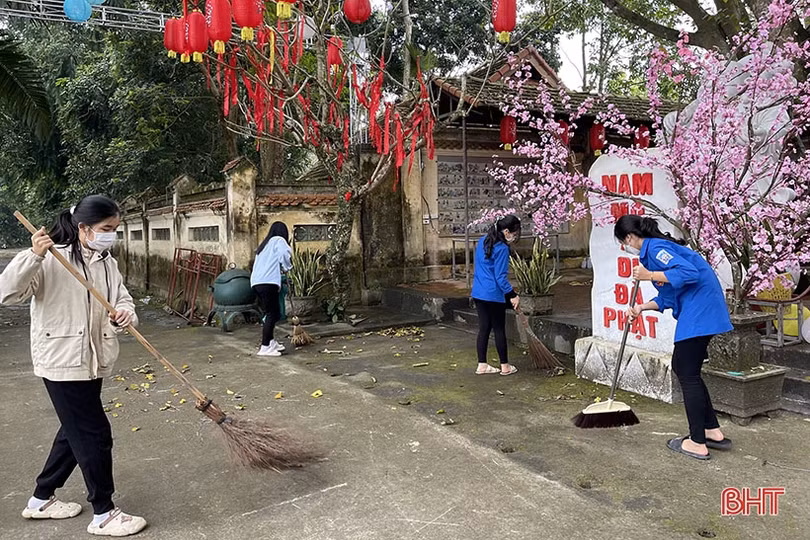 Các chùa ở Hà Tĩnh trang hoàng đón tết Quý Mão 2023