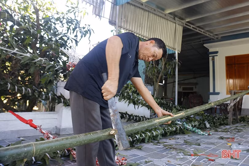 Làm “nêu”... cũng lắm công phu!