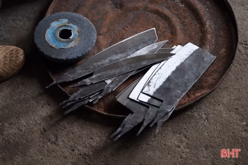 Làng rèn Trung Lương đỏ lửa ngày đêm phục vụ thị trường tết