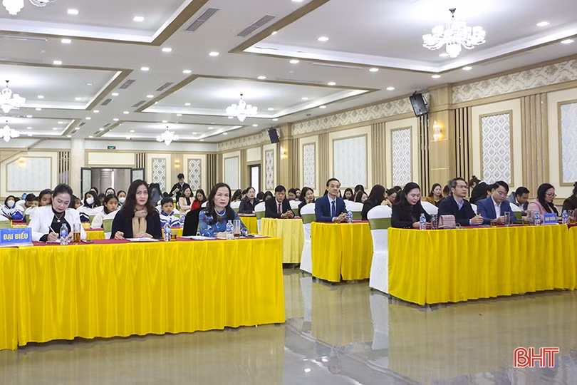 Hà Tĩnh: Vận động gần 2 tỷ đồng đỡ đầu trẻ mồ côi 