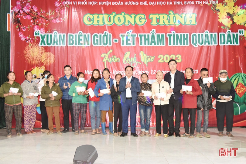 Nhiều hoạt động ý nghĩa, ấm tình quân dân ở Hương Khê