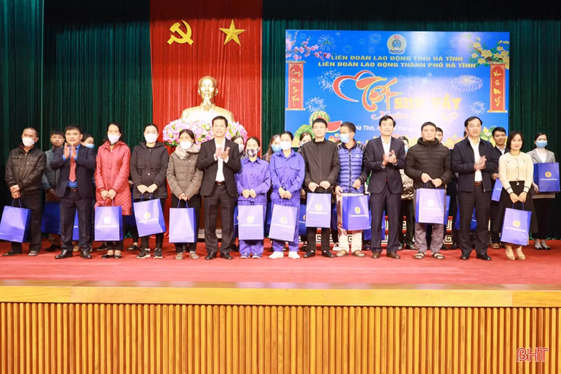 Người lao động Hà Tĩnh đón tết ấm áp, sum vầy