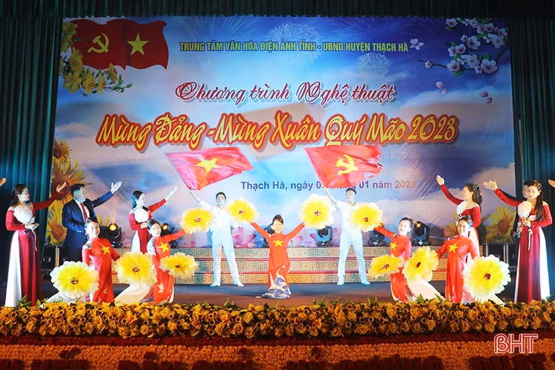 Đặc sắc chương trình nghệ thuật mừng Đảng - mừng xuân tại Thạch Hà