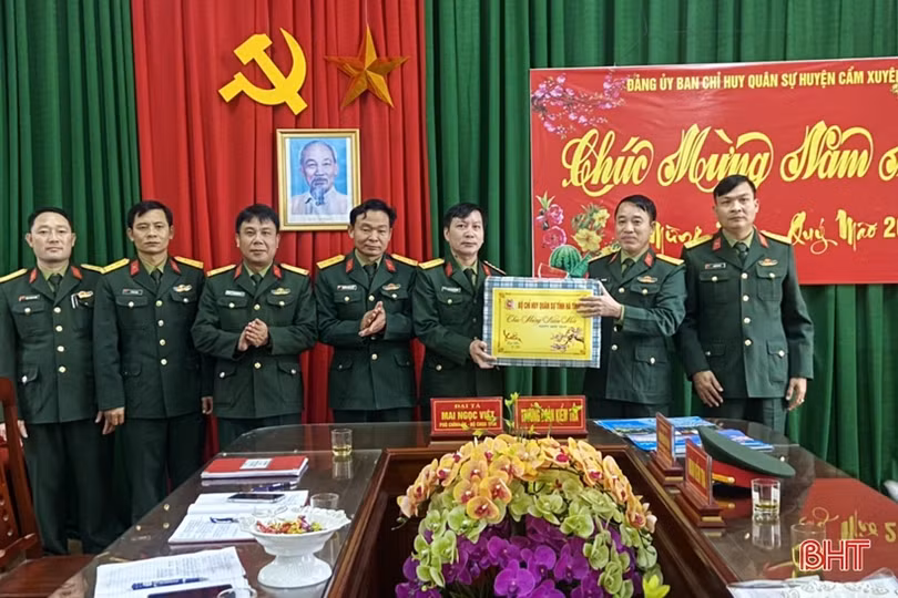 Nâng cao tinh thần sẵn sàng chiến đấu, bảo đảm an toàn dịp tết Nguyên đán