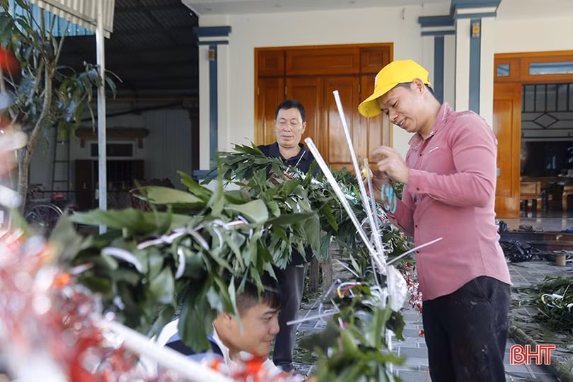 Làm “nêu”... cũng lắm công phu!