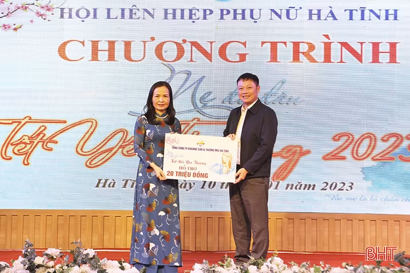 Hà Tĩnh: Vận động gần 2 tỷ đồng đỡ đầu trẻ mồ côi 