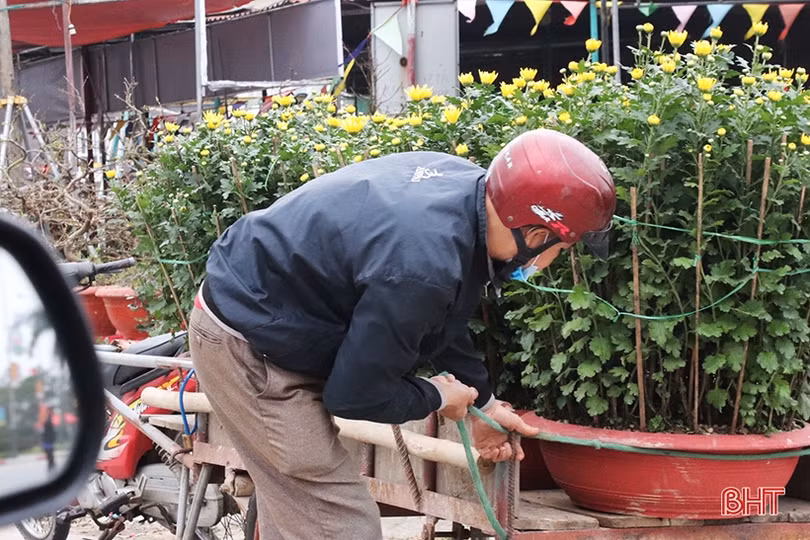 Nghề “chở tết về nhà” thu nhập khá những ngày áp tết ở Hà Tĩnh