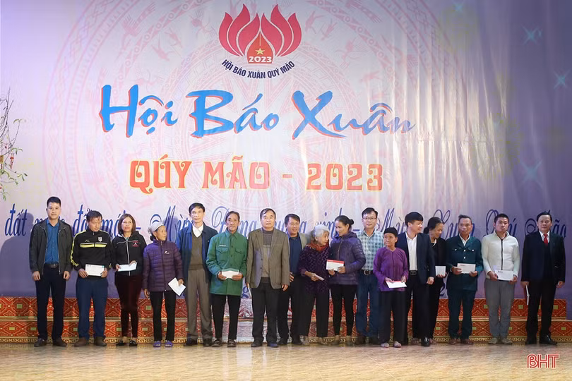 Hà Tĩnh khai mạc Hội báo Xuân Quý Mão 2023