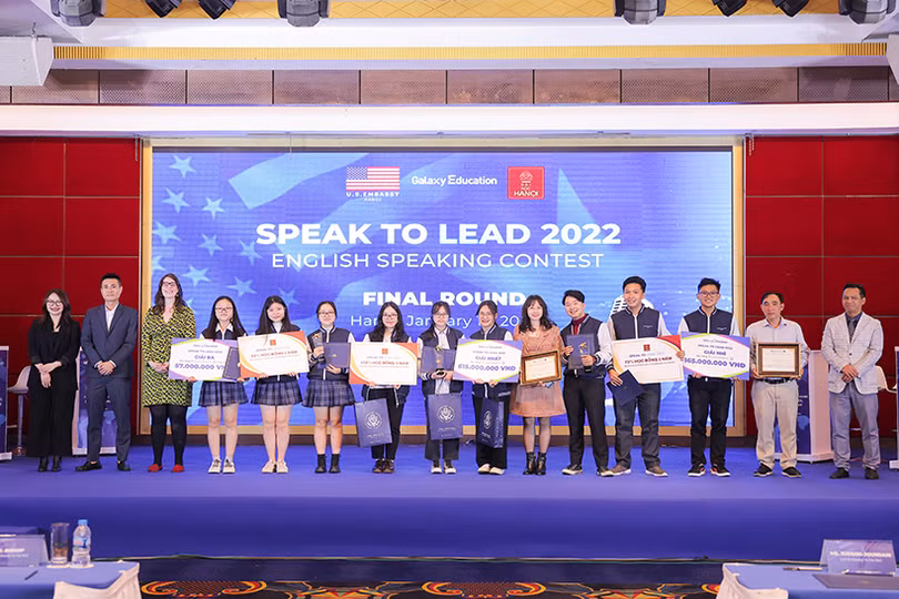 Học sinh Hà Tĩnh giành á quân cuộc thi hùng biện tiếng Anh toàn quốc