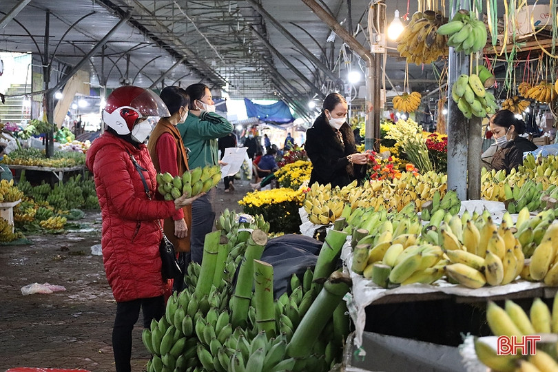 Người Hà Tĩnh tất bật sắm lễ cúng ông Công, ông Táo