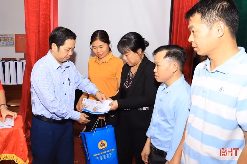 Ấm áp chương trình “Tết sum vầy - Xuân gắn kết” ở Hương Sơn