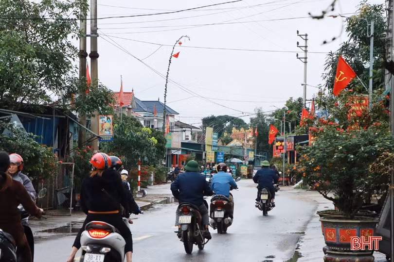 Cần tránh tai nạn không đáng có khi dựng nêu tết ở Hà Tĩnh