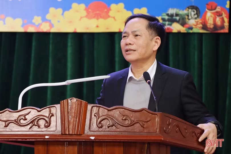 Nhiều phần quà đến với người nghèo, người lao động khó khăn ở Hà Tĩnh