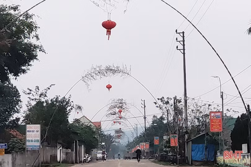 Cần tránh tai nạn không đáng có khi dựng nêu tết ở Hà Tĩnh