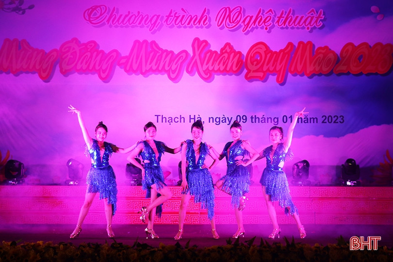 Đặc sắc chương trình nghệ thuật mừng Đảng - mừng xuân tại Thạch Hà