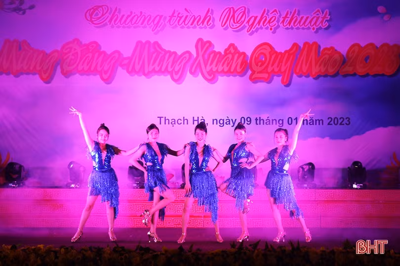 Đặc sắc chương trình nghệ thuật mừng Đảng - mừng xuân tại Thạch Hà